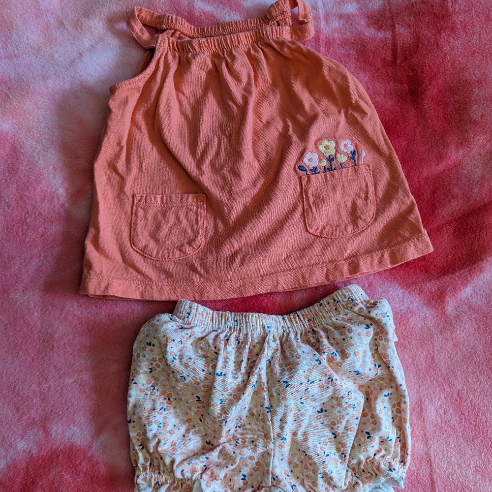 Carter's 18 Months Shirt+Ruffle Bottom Shorts